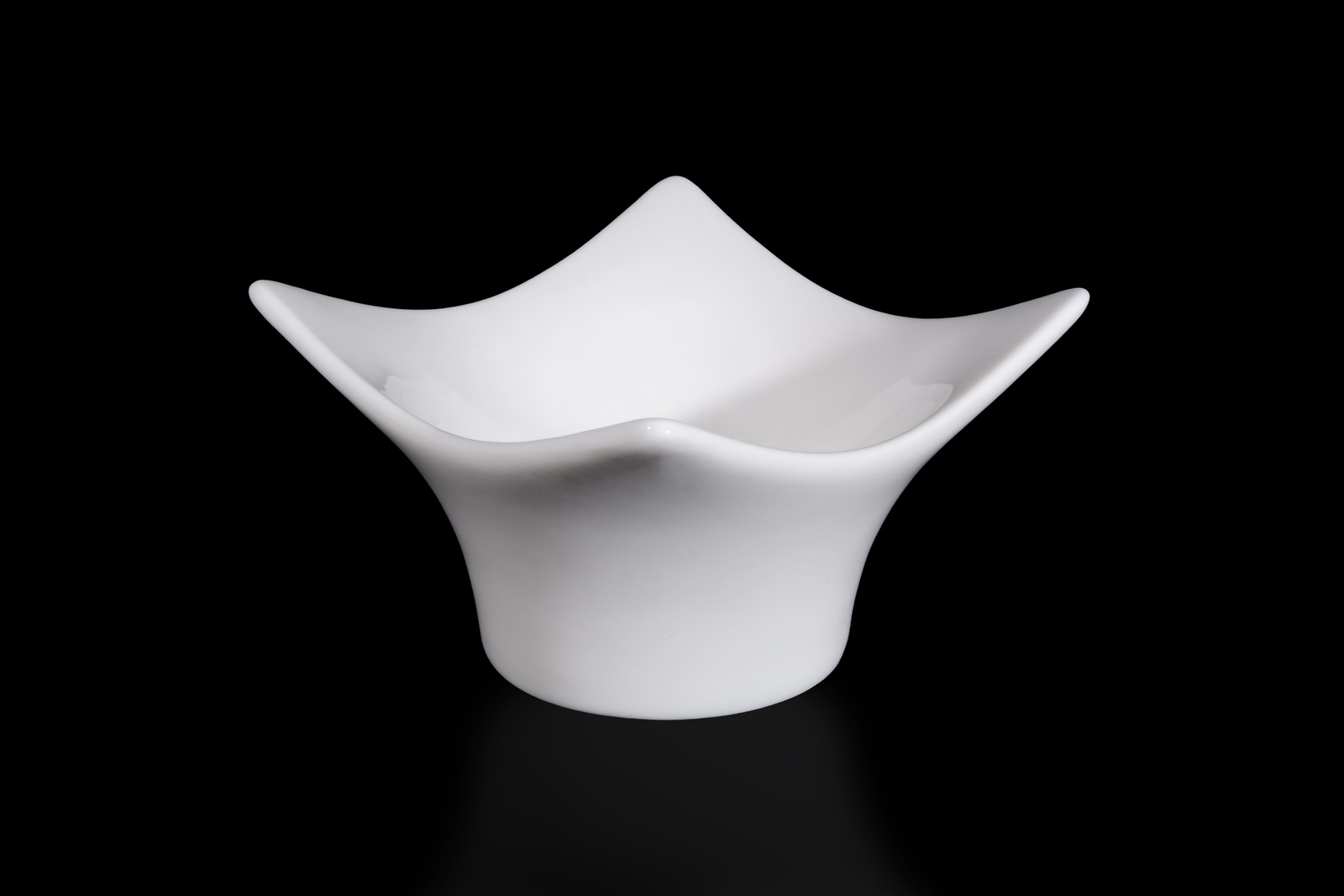 C1625 Салатник ассиметричный /соусник 8х8h=4см., (60мл)6 cl., фарфор, "Flower", SandStone, Китай